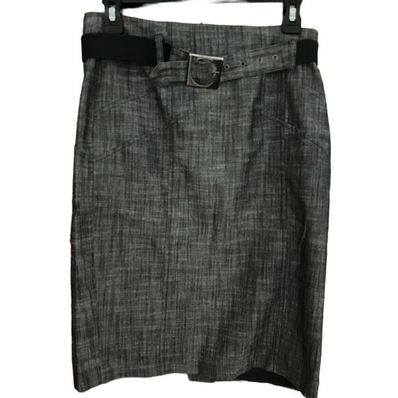 Dalia Collection gray pencil skirt with belt, size 4. - Picture 1 of 4
